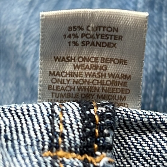 Ann Taylor Loft original Jean Short Size 8 - Picture 5 of 5